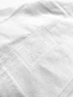 Blusa Oversized BORDADA branca com preto - king slum