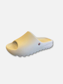 Chinelo Nuvem Bege na internet