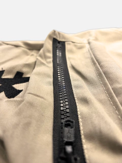 Bermuda 2 BOLSOS FRENTE BEGE - loja online