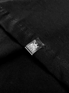 BLUSA SLIM SINCE PRETA - king slum