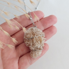 Colar de Pedra Rosa do Deserto Natural - Liberdade e Positividade - comprar online