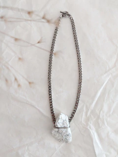 Colar Howlita Natural - Pedra Bruta - loja online
