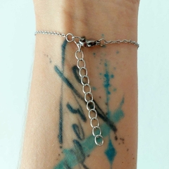 Pulseira Água Marinha Esfera - Calmaria, Compreensão e Comunicação - comprar online