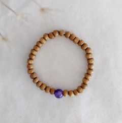Pulseira Madeira e Ametista - Elástica na internet
