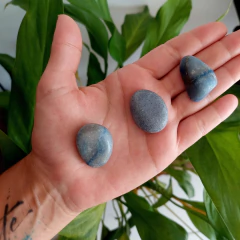 Quartzo Azul Rolado P - Harmonia, Equilíbrio e Paz Interior na internet