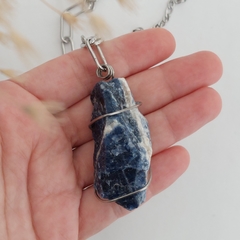 Colar de Pedra Sodalita Natural - Comunicação e Entendimento - comprar online