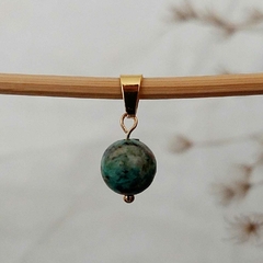 Pingente Dourado Turquesa Pedra Natural Esfera - comprar online