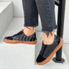 V U OLD SKOOL Negras - comprar online
