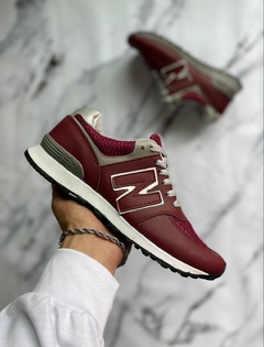 574 Bordo - comprar online