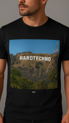 OVERSIZED e Camiseta - Hard Techno Hollywoodiano - comprar online