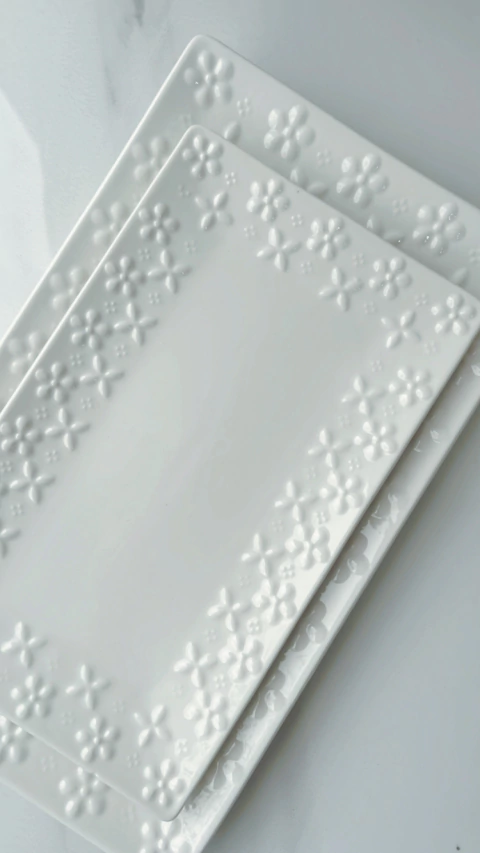 BANDEJA DE PORCELANA MARGARITA L 007