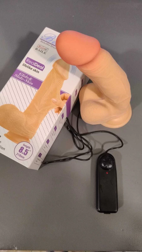 Pênis Realístico Vibrador Ventosa 21,8 X 4,3Cm Vipmix - comprar online