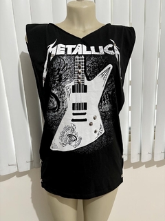 Maxi Blusa Metallica na internet