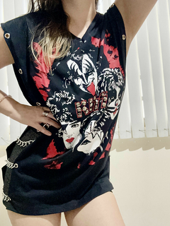Maxi Blusa KISS Luxo na internet
