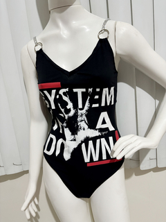 Body SYSTEM OF A DOWN na internet