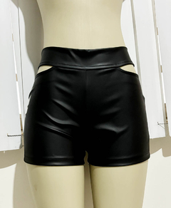 Shorts Magnifique na internet