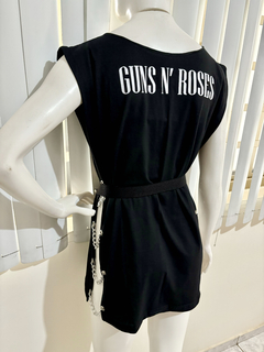 Maxi Blusa Guns'N Roses na internet
