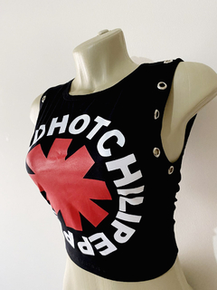 Maxi Cropped Red Hot Chili Peppers na internet