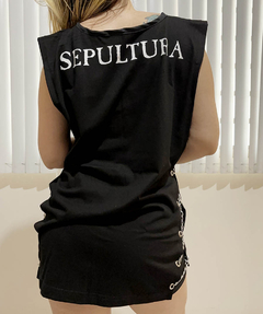 Maxi Blusa Sepultura na internet