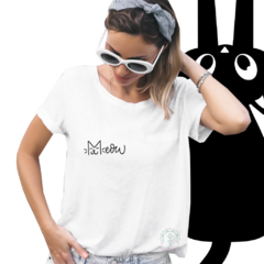 Gatinho unhando as costas frente e verso - comprar online