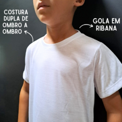 Camiseta unissex infantil Elefantinho azul - Desenhista Camila Rolfhs na internet