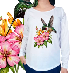 Beija flor com flores na internet