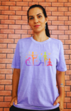 Camiseta Unissex postura de yoga em algodão orgânico Lavanda - comprar online