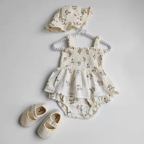 Conjunto dos piezas drapeado floral
