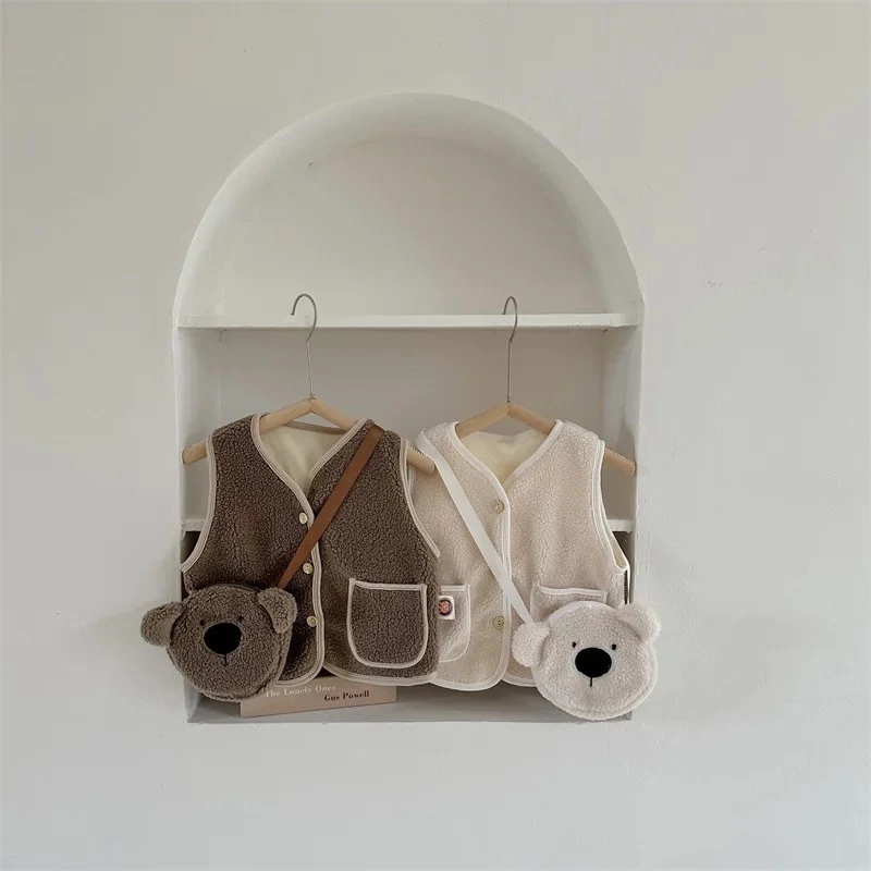 Chaleco Little Bear con Bolso