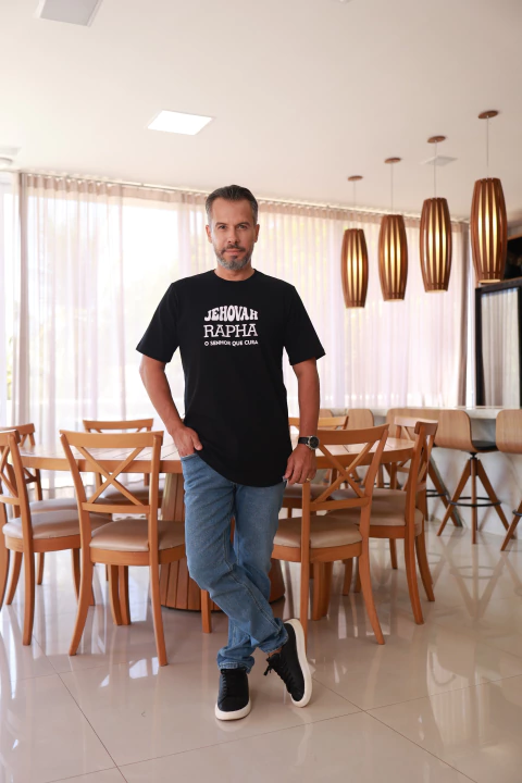 Camiseta Masculina Jehovah Rapha Moda Cristã - comprar online