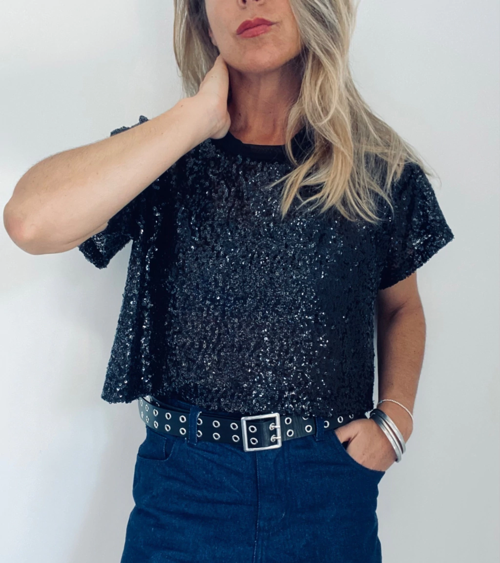Remera Glow Negra
