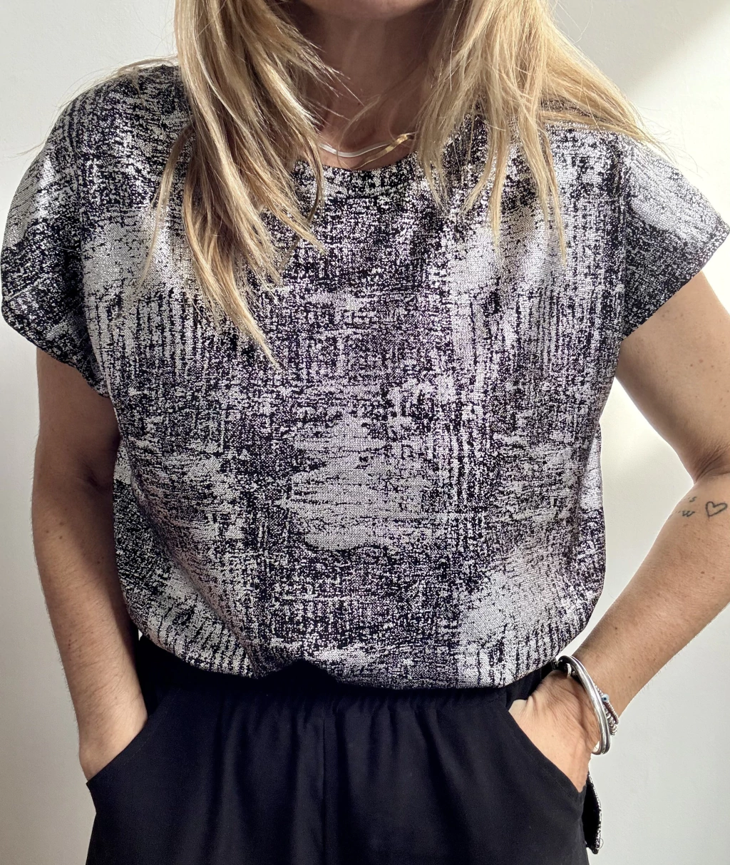 Remera Foil Negra