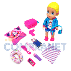 Muñeca Viajera con Auriculares, valija, pasaporte y Accesorios 12707 en internet