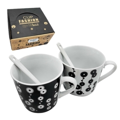 Set de 2 Tazas + 2 Cucharas, Blanco y Negro Decoradas 13401