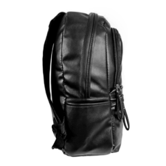 Mochila Pierre Cardin PU Clásica, 16” 13519 - comprar online