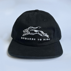 BONÉ / NOWHERE TO HIDE (PRETO)
