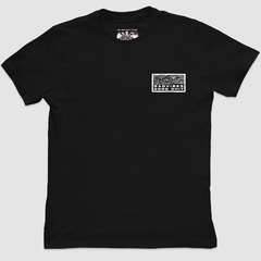 CAMISETA / SIGO VIVO - comprar online