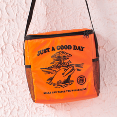 BOLSA TERMICA / JUST A GOOD DAY - BADVIBES666