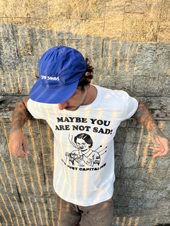 CAMISETA / CAPITALISM (OFF WHITE) na internet