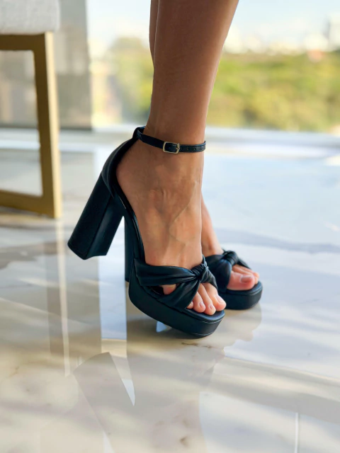 Sandália Meia pata Preta - comprar online