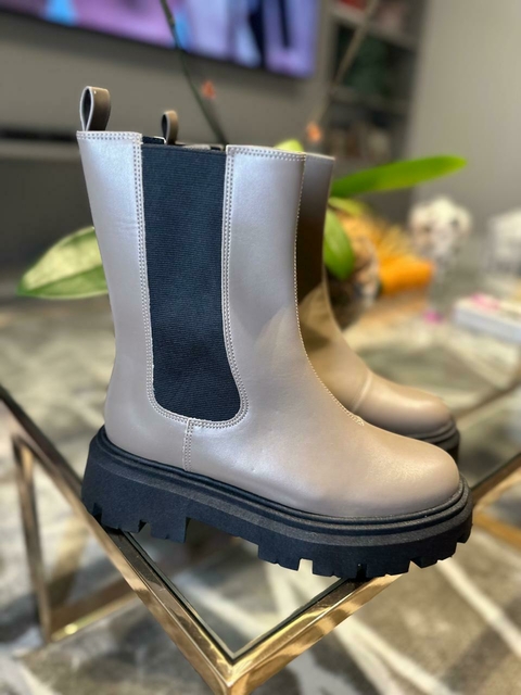 Bota Fendi - comprar online