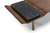 Mesa de centro Betina com tampo em mármore preto e estrutura de madeira clara.