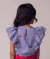 conjunto infantil com blusa azul e short vermelho