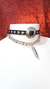 Choker Under The Gun na internet