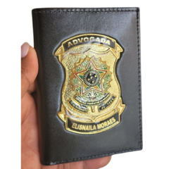Carteira porta documentos em couro com brasão - Advogada personalizada com nome
