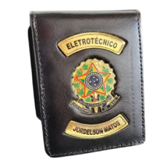 Carteira porta documentos em couro com brasão - Eletrotécnico personalizado com nome - comprar online