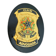 Bolachão distintivo em couro com brasão - OAB Advogada