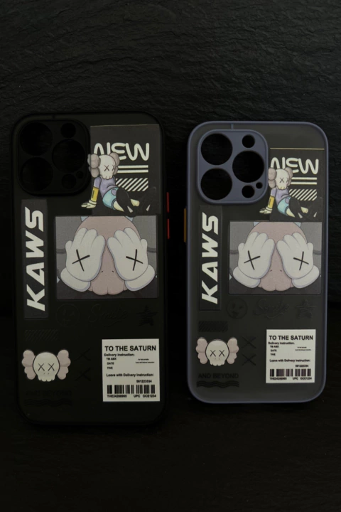 Funda Kaws para IPhone