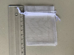 Saquinhos de organza para lembrancinhas, joias, chaveiros, branco, pacote com 10 unidades - Pacco Arts