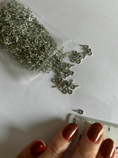 Mini pitões rosqueáveis para biscuit, resina e artesanato em geral - comprar online